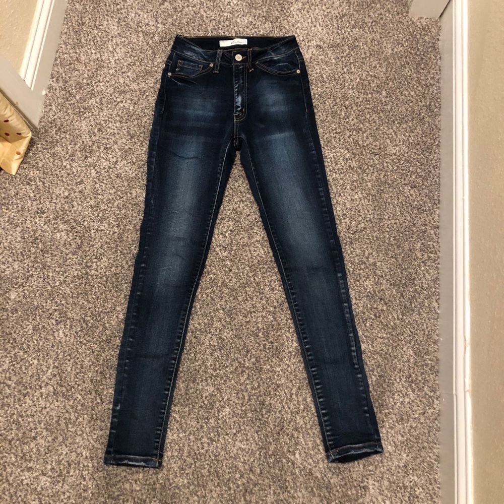 kan can mid rise jeans!